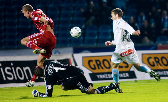 Jonatan Johansson, Malmö försöker