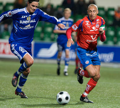Mikael Lustig, Sundsvall och Henrik Larsson, Helsingborg