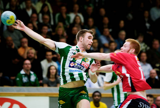 Michael Apelgren, Hammarby, skjuter ett skott