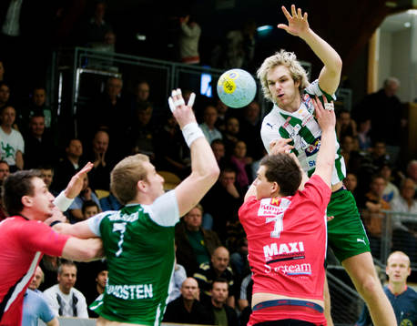 Patrik Johansson, Hammarby, passar bollen