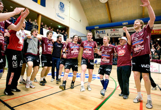 Lugi vann och klarade sig kvar i Elitserien. Jubel