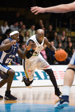 Serabilo Boucari, Öresundskraft, och Brandon McKnight,