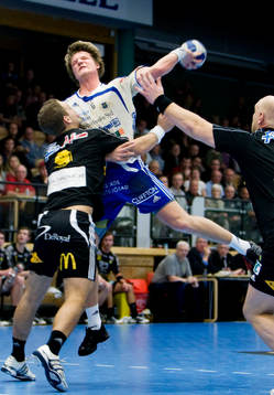 Oscar Carlen, Ystad, skjuter