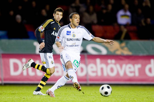 Jorge Ortiz, AIK, och Kali Ongala, Sundsvall