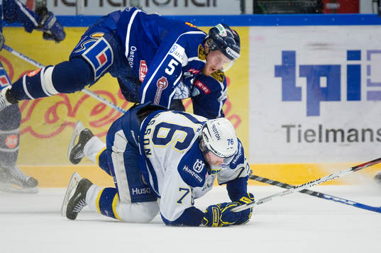 Daniel Fernholm, Linköping och Johan Davidsson, HV71