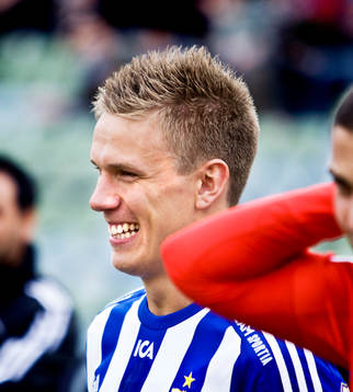 Pontus Wernbloom är glad, skrattar, ler, leende