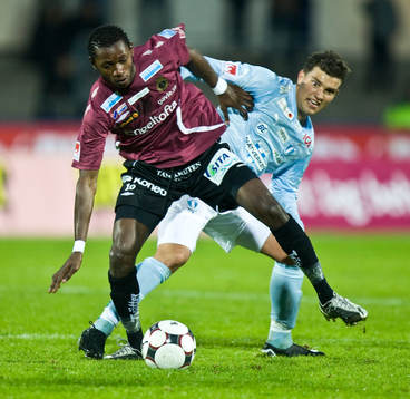 Yannick Bapupa och Labinot Harbuzi