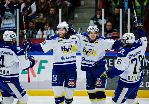 HV71-spelarna jublar