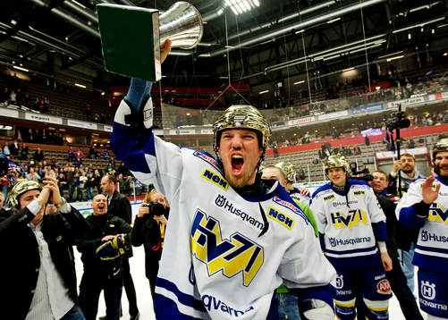 Lance Ward jublar. Guldglädje, jubel, glädje, guld,