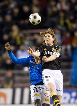 Nils-Eric Johansson, AIK, och Michael Mensah, Trelleborg