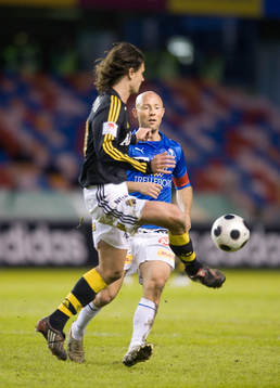 Iván Óbolo, AIK, och Mattias Thylander, Trelleborg