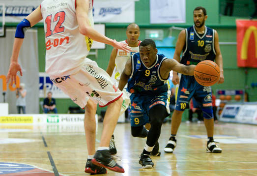 Rudy Mbemba, Solna och Joakim Kjellbom, Sundsvall