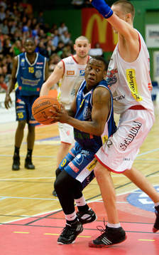 Rudy Mbemba, Solna och Joakim Kjellbom, Sundsvall