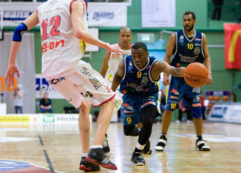 Rudy Mbemba, Solna och Joakim Kjellbom, Sundsvall