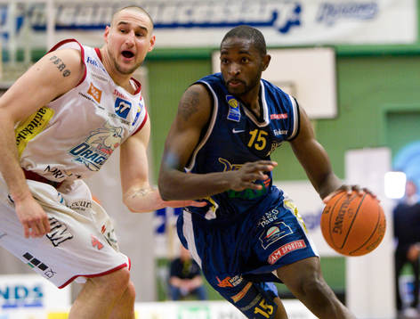 Bilal Salaam, Solna och Pero Vaslijevic, Sundsvall