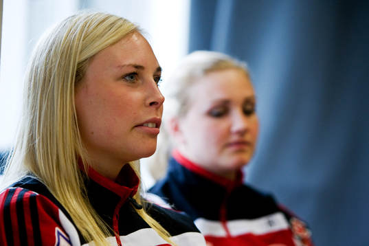 Anna Larsson, Sofia Carlson, Skövde