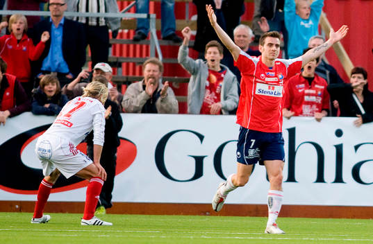 Björn Anklev gör 2-0 till Örgryte, jubel. Markus