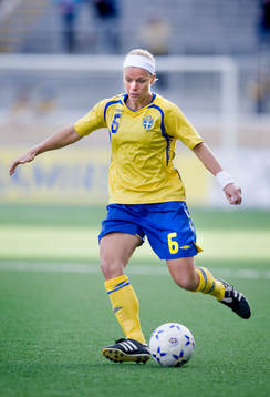 Sara Thunebro, Sverige