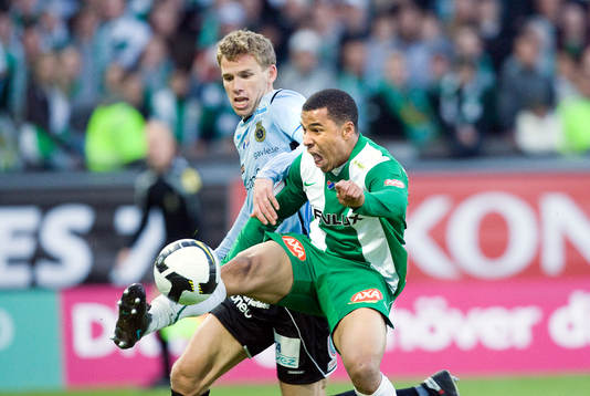 Charlie Davies, Hammarby tar emot bollen som senare leder