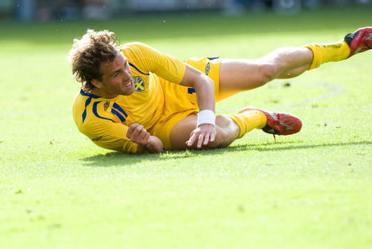 Johan Elmander skadad