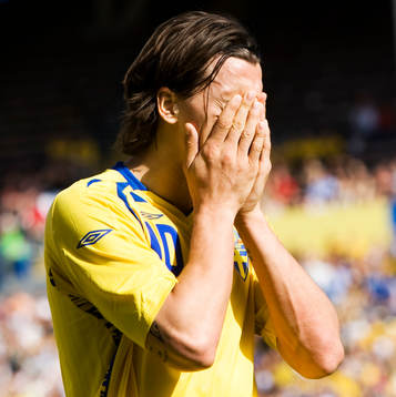 Zlatan Ibrahimovic har missat en jättechans från nära