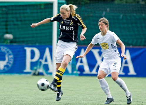 Laura Kalmari, AIK och Lina Nilsson, LdB Malmö