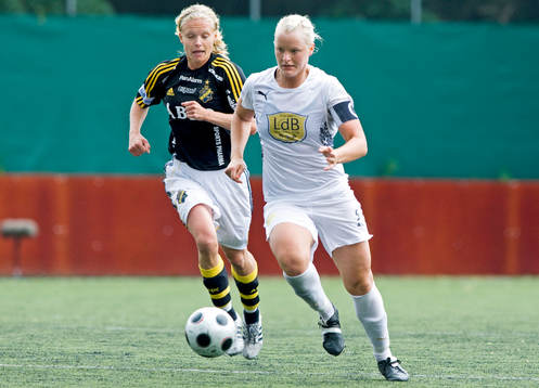Elin Ekblom Bak, AIK jagar Nilla Fischer, LdB Malmö