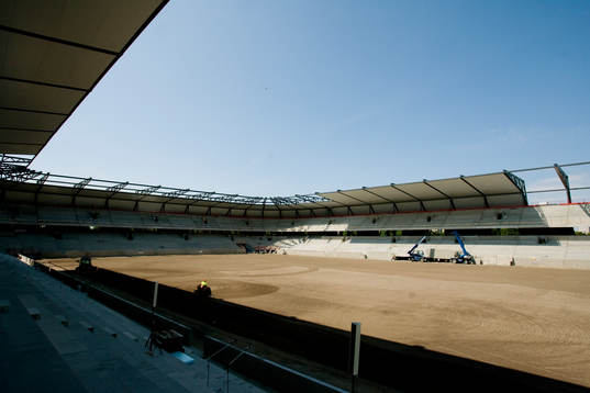 Fotboll, Gräset sås på Swedbankarena