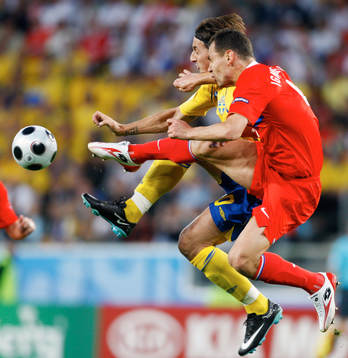Zlatan Ibrahimovic, Sverige, i närkamp