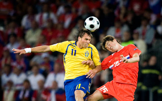 Johan Elmander, Sverige, och Diniyar Bilyaletdinov, Ryssland