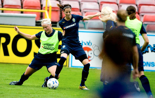 Nilla Fischer och Lotta Schelin