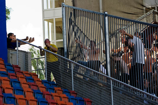 Oroligheter utbröt i IFK Göteborg-klacken, varav de blev