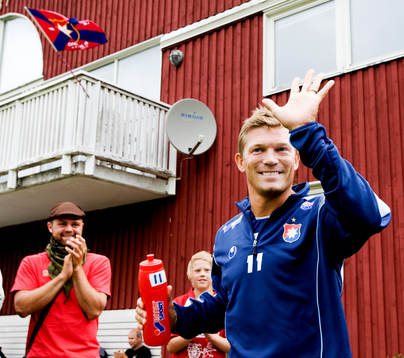 Marcus Allbäck gör sin första träning med Öis på