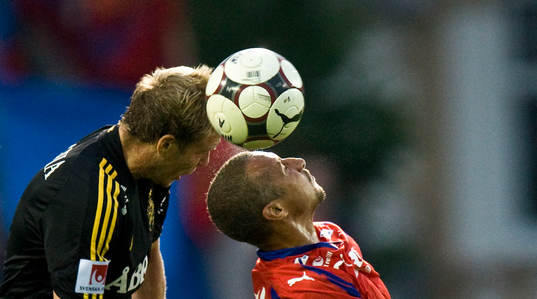 Henrik Larsson, Helsingborg, i nickduell