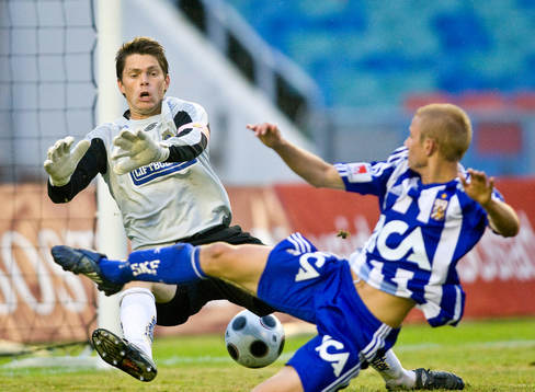 Mattias Hugosson, målvakt, Gefle. Robin Söder, Göteborg