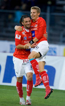 2-2, Patrik Ingelsten som grattas av Arthur Sorin