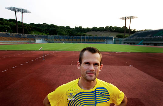 Stefan Holm på träningen