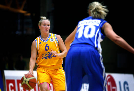 Frida Eldebrink, Sverige utmanar Merika Anderson, Estland