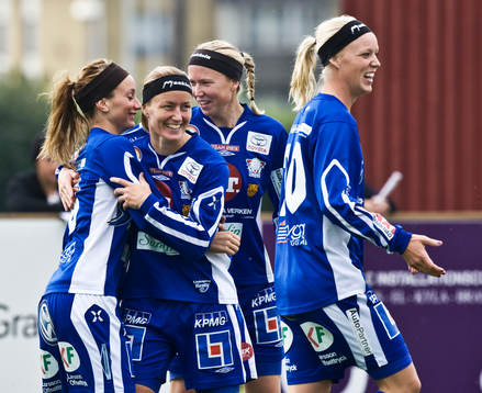 Kosovare Asllani, Anna-Kaisa Rantanen, Sara Larsson och