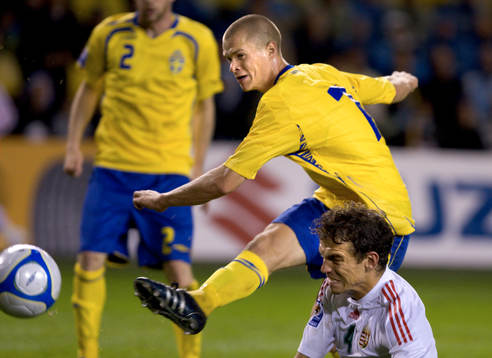 Samuel Holmén, Sverige gör 2-0