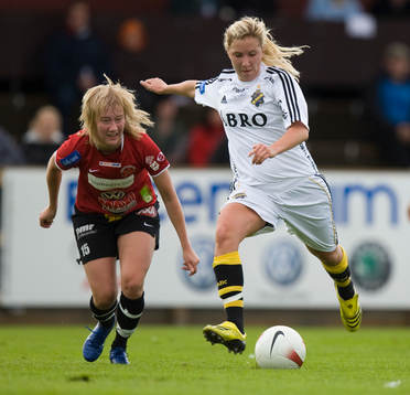 0-1, Louise Fors skickar iväg ett mycket välplacerat