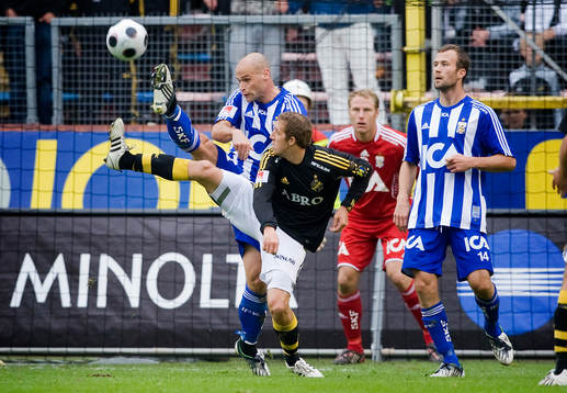 Kenny Pavey, AIK, och Thomas Olsson, Göteborg