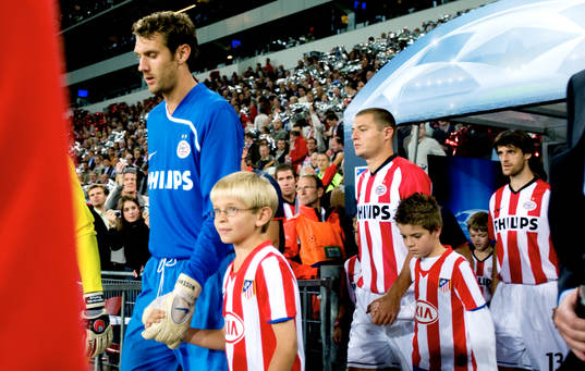 Andreas Isaksson, målvakt, PSV