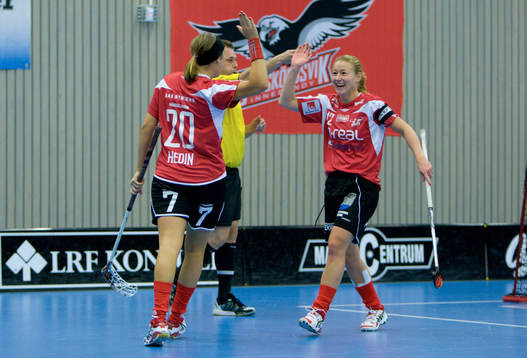 Stina Näktergal och Sofia Hedin, Örnsköldsvik jublar