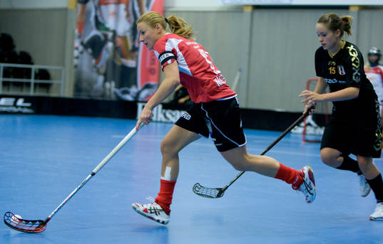 Stina Näktergal, Örnsköldsvik och Tina Olofsson,