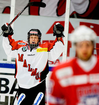 Hampus Gustafsson i Malmö gjorde sitt första mål i