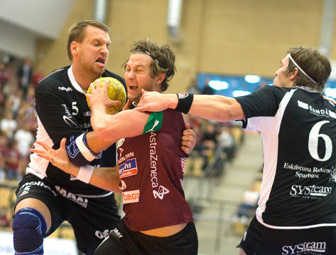 Anders Hallberg, Lugi, tränger sig fram