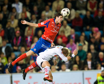 Marcus Nilsson trycker ner Patrik Ingelsten