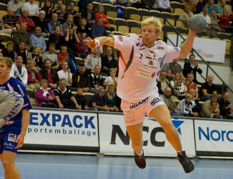 Marcus Engström vräker in segermålet för Alingsås