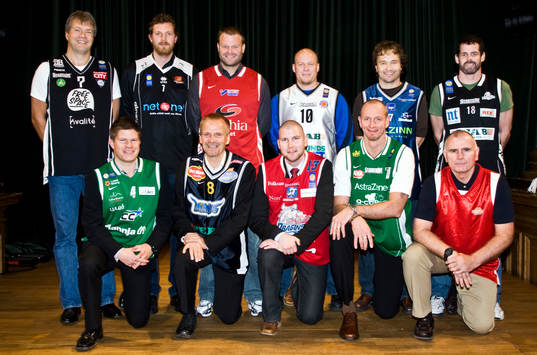 Bakre raden frv: Jonte Karlsson, coach, 08 Stockholm,